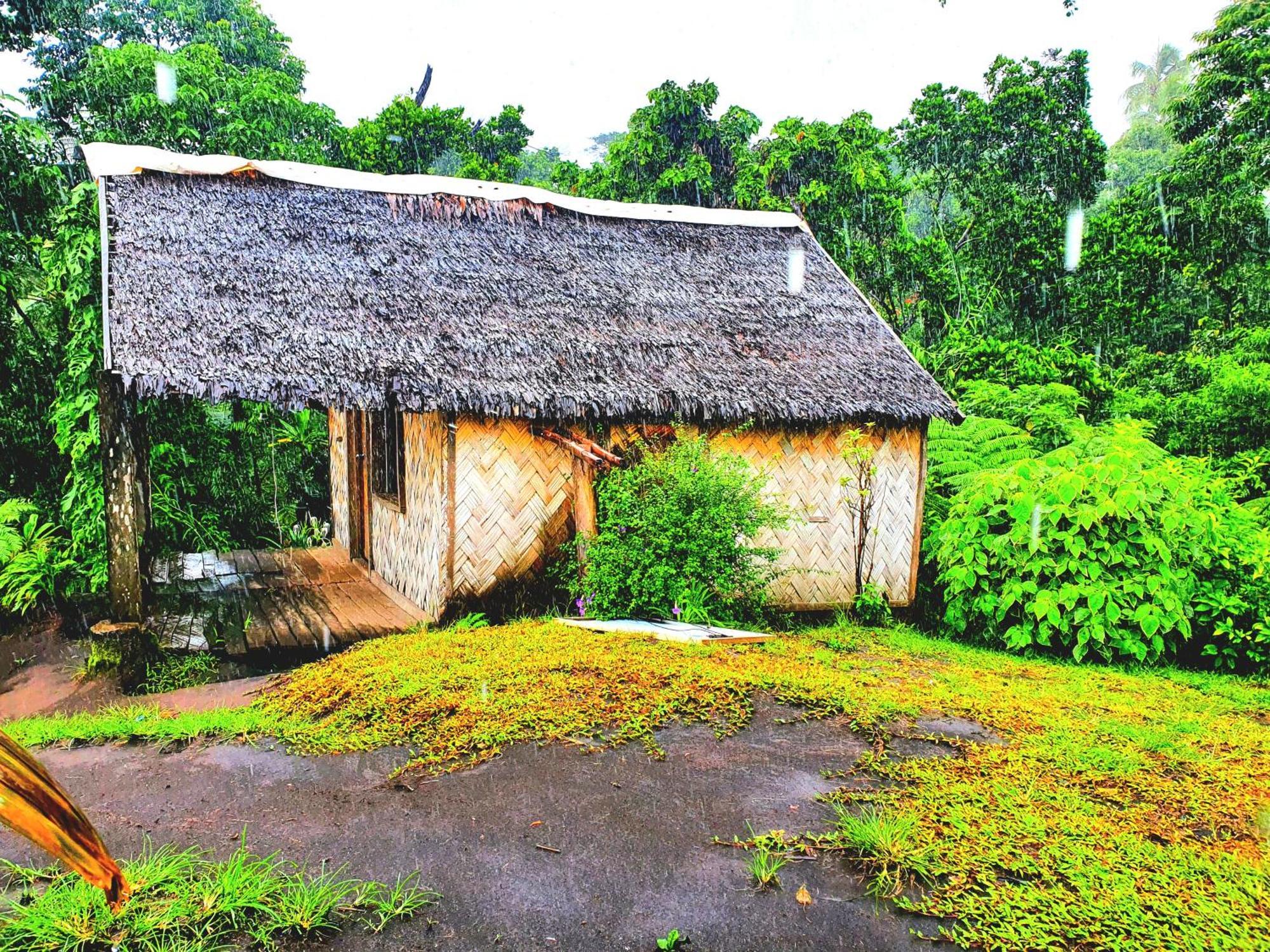 Island Paradise Bungalows Lenkuru ภายนอก รูปภาพ